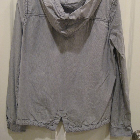 So Lightweight Navy and White Striped Jacket S - Picture 4 of 6